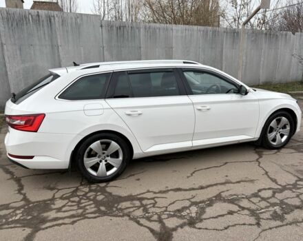 Белый Шкода Суперб, объемом двигателя 2 л и пробегом 148 тыс. км за 6000 $, фото 4 на Automoto.ua