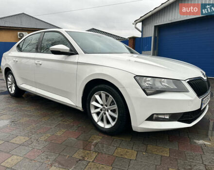 Білий Шкода Суперб, об'ємом двигуна 1.6 л та пробігом 284 тис. км за 11400 $, фото 2 на Automoto.ua