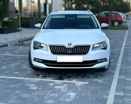 Белый Шкода Суперб, объемом двигателя 1.6 л и пробегом 291 тыс. км за 14500 $, фото 1 на Automoto.ua