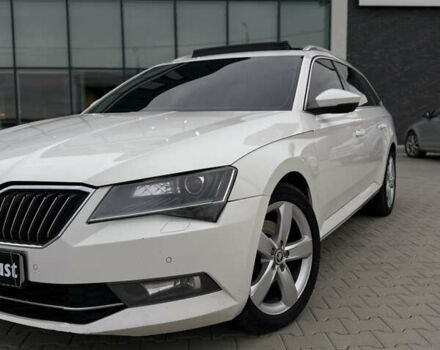 Белый Шкода Суперб, объемом двигателя 2 л и пробегом 280 тыс. км за 16800 $, фото 7 на Automoto.ua