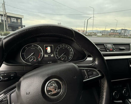 Белый Шкода Суперб, объемом двигателя 2 л и пробегом 280 тыс. км за 16800 $, фото 6 на Automoto.ua