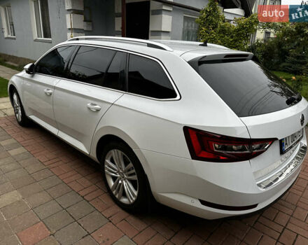 Белый Шкода Суперб, объемом двигателя 1.97 л и пробегом 290 тыс. км за 19000 $, фото 3 на Automoto.ua