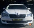 Белый Шкода Суперб, объемом двигателя 1.6 л и пробегом 190 тыс. км за 14500 $, фото 1 на Automoto.ua