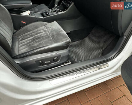 Белый Шкода Суперб, объемом двигателя 1.97 л и пробегом 290 тыс. км за 19000 $, фото 8 на Automoto.ua