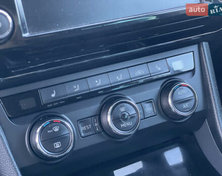 Білий Шкода Суперб, об'ємом двигуна 1.6 л та пробігом 240 тис. км за 13250 $, фото 28 на Automoto.ua