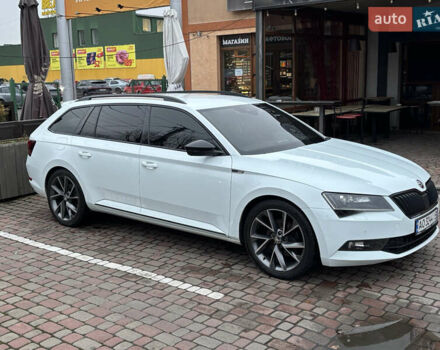 Белый Шкода Суперб, объемом двигателя 1.97 л и пробегом 291 тыс. км за 18900 $, фото 2 на Automoto.ua