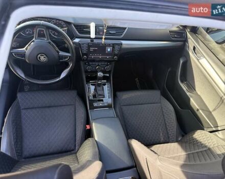 Белый Шкода Суперб, объемом двигателя 1.97 л и пробегом 224 тыс. км за 20000 $, фото 32 на Automoto.ua