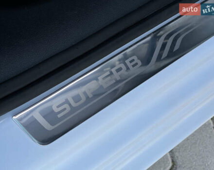 Шкода Суперб 2017 в Нововолынск на Automoto.ua Белый Шкода Суперб, объемом двигателя 1.6 л и пробегом 242 тыс. км за 13500 $, фото 45 на Automoto.ua