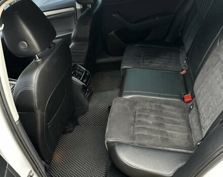 Белый Шкода Суперб, объемом двигателя 1.97 л и пробегом 290 тыс. км за 19000 $, фото 9 на Automoto.ua