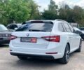 Белый Шкода Суперб, объемом двигателя 1.2 л и пробегом 267 тыс. км за 20790 $, фото 4 на Automoto.ua
