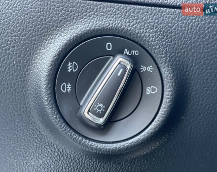 Білий Шкода Суперб, об'ємом двигуна 1.6 л та пробігом 240 тис. км за 13250 $, фото 23 на Automoto.ua