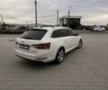 Білий Шкода Суперб, об'ємом двигуна 2 л та пробігом 278 тис. км за 16800 $, фото 2 на Automoto.ua