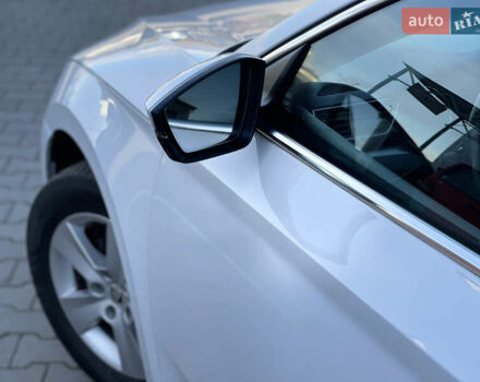 Білий Шкода Суперб, об'ємом двигуна 1.6 л та пробігом 240 тис. км за 13250 $, фото 15 на Automoto.ua