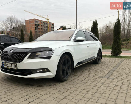 Білий Шкода Суперб, об'ємом двигуна 2 л та пробігом 160 тис. км за 20500 $, фото 3 на Automoto.ua