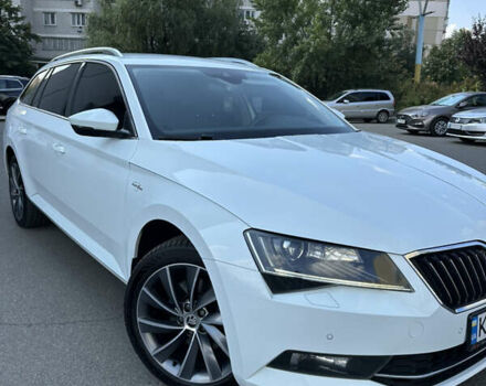 Белый Шкода Суперб, объемом двигателя 1.97 л и пробегом 287 тыс. км за 20500 $, фото 1 на Automoto.ua