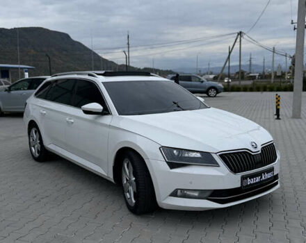 Белый Шкода Суперб, объемом двигателя 2 л и пробегом 280 тыс. км за 16800 $, фото 13 на Automoto.ua