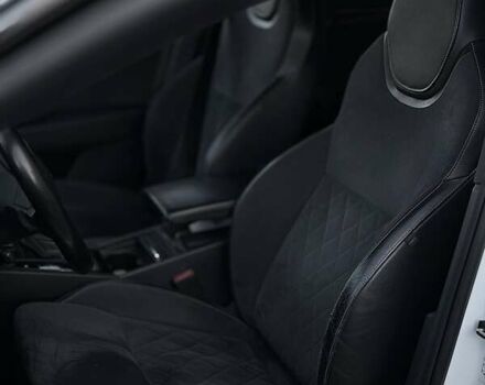 Белый Шкода Суперб, объемом двигателя 1.97 л и пробегом 238 тыс. км за 18900 $, фото 19 на Automoto.ua