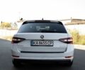 Білий Шкода Суперб, об'ємом двигуна 1.97 л та пробігом 190 тис. км за 20000 $, фото 3 на Automoto.ua