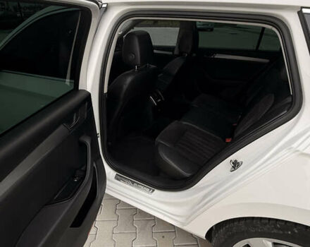 Белый Шкода Суперб, объемом двигателя 2 л и пробегом 280 тыс. км за 16800 $, фото 9 на Automoto.ua