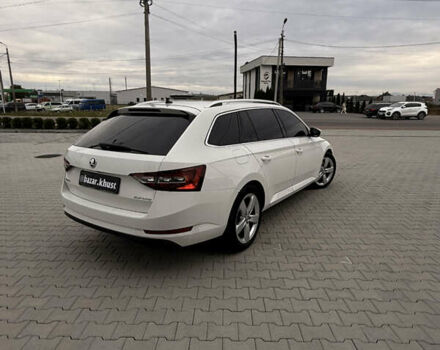 Белый Шкода Суперб, объемом двигателя 2 л и пробегом 280 тыс. км за 16800 $, фото 4 на Automoto.ua