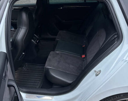 Белый Шкода Суперб, объемом двигателя 1.97 л и пробегом 291 тыс. км за 18900 $, фото 9 на Automoto.ua