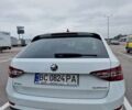 Белый Шкода Суперб, объемом двигателя 1.6 л и пробегом 220 тыс. км за 18200 $, фото 2 на Automoto.ua