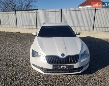 Белый Шкода Суперб, объемом двигателя 2 л и пробегом 272 тыс. км за 18700 $, фото 2 на Automoto.ua