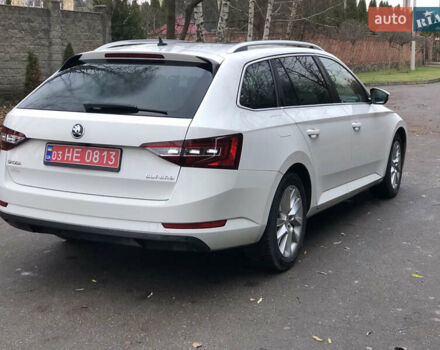 Белый Шкода Суперб, объемом двигателя 2 л и пробегом 311 тыс. км за 17999 $, фото 3 на Automoto.ua