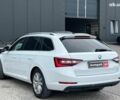Белый Шкода Суперб, объемом двигателя 1.6 л и пробегом 117 тыс. км за 17590 $, фото 8 на Automoto.ua