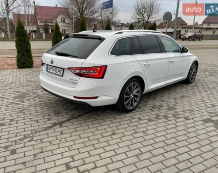 Белый Шкода Суперб, объемом двигателя 1.97 л и пробегом 268 тыс. км за 19999 $, фото 24 на Automoto.ua