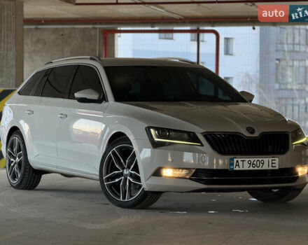 Белый Шкода Суперб, объемом двигателя 1.97 л и пробегом 225 тыс. км за 17500 $, фото 1 на Automoto.ua