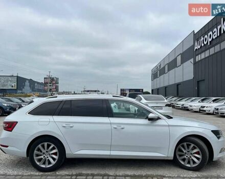 Белый Шкода Суперб, объемом двигателя 1.6 л и пробегом 117 тыс. км за 17590 $, фото 4 на Automoto.ua