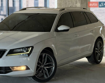 Белый Шкода Суперб, объемом двигателя 1.97 л и пробегом 225 тыс. км за 17500 $, фото 9 на Automoto.ua