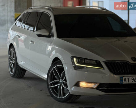 Белый Шкода Суперб, объемом двигателя 1.97 л и пробегом 225 тыс. км за 17500 $, фото 3 на Automoto.ua