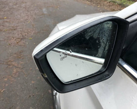 Белый Шкода Суперб, объемом двигателя 2 л и пробегом 311 тыс. км за 17999 $, фото 12 на Automoto.ua