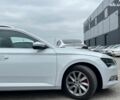 Белый Шкода Суперб, объемом двигателя 1.6 л и пробегом 117 тыс. км за 17590 $, фото 3 на Automoto.ua