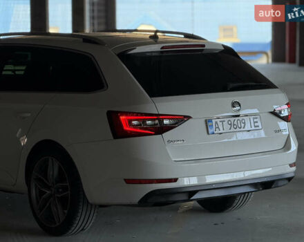 Белый Шкода Суперб, объемом двигателя 1.97 л и пробегом 225 тыс. км за 17500 $, фото 25 на Automoto.ua