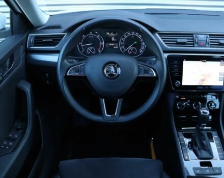 Белый Шкода Суперб, объемом двигателя 1.6 л и пробегом 37 тыс. км за 14500 $, фото 7 на Automoto.ua