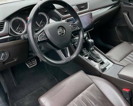 Белый Шкода Суперб, объемом двигателя 1.97 л и пробегом 268 тыс. км за 19999 $, фото 37 на Automoto.ua