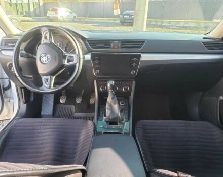 Белый Шкода Суперб, объемом двигателя 2 л и пробегом 272 тыс. км за 18700 $, фото 9 на Automoto.ua