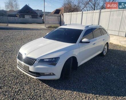 Белый Шкода Суперб, объемом двигателя 2 л и пробегом 272 тыс. км за 18700 $, фото 1 на Automoto.ua
