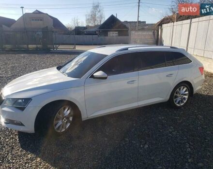 Белый Шкода Суперб, объемом двигателя 2 л и пробегом 272 тыс. км за 18700 $, фото 3 на Automoto.ua