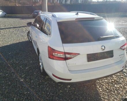 Белый Шкода Суперб, объемом двигателя 2 л и пробегом 272 тыс. км за 18700 $, фото 11 на Automoto.ua