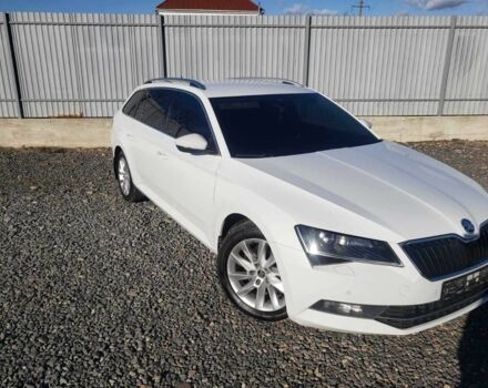 Белый Шкода Суперб, объемом двигателя 2 л и пробегом 272 тыс. км за 18700 $, фото 2 на Automoto.ua