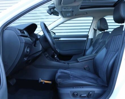 Белый Шкода Суперб, объемом двигателя 1.6 л и пробегом 37 тыс. км за 14500 $, фото 10 на Automoto.ua