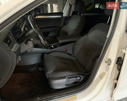 Белый Шкода Суперб, объемом двигателя 1.97 л и пробегом 225 тыс. км за 17500 $, фото 30 на Automoto.ua