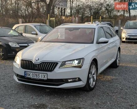Белый Шкода Суперб, объемом двигателя 1.97 л и пробегом 287 тыс. км за 21550 $, фото 3 на Automoto.ua