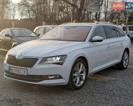 Белый Шкода Суперб, объемом двигателя 1.97 л и пробегом 287 тыс. км за 21550 $, фото 2 на Automoto.ua