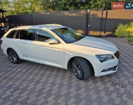 Шкода Суперб 2019 в Днепре (Днепропетровске) на Automoto.ua Белый Шкода Суперб, объемом двигателя 1.97 л и пробегом 410 тыс. км за 15000 $, фото 1 на Automoto.ua