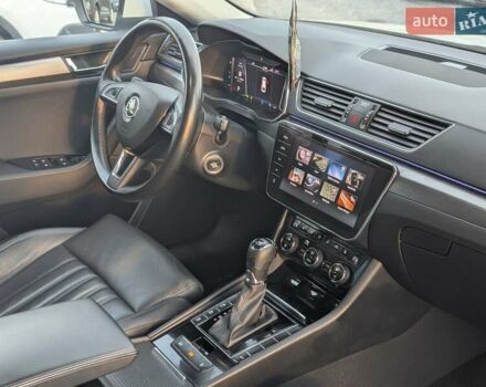 Белый Шкода Суперб, объемом двигателя 1.97 л и пробегом 287 тыс. км за 21550 $, фото 57 на Automoto.ua